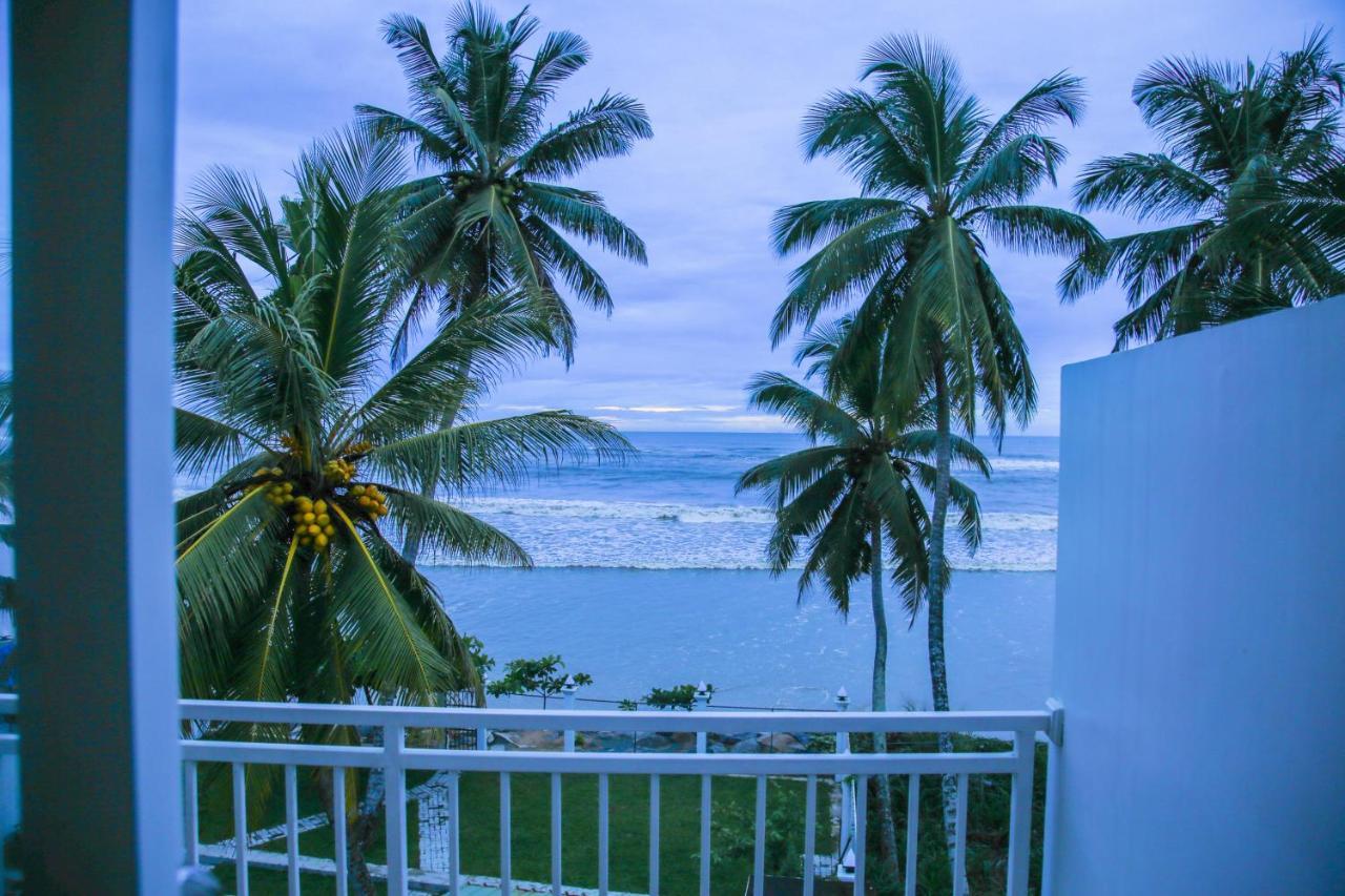 Onaro Beach View Матара Екстериор снимка